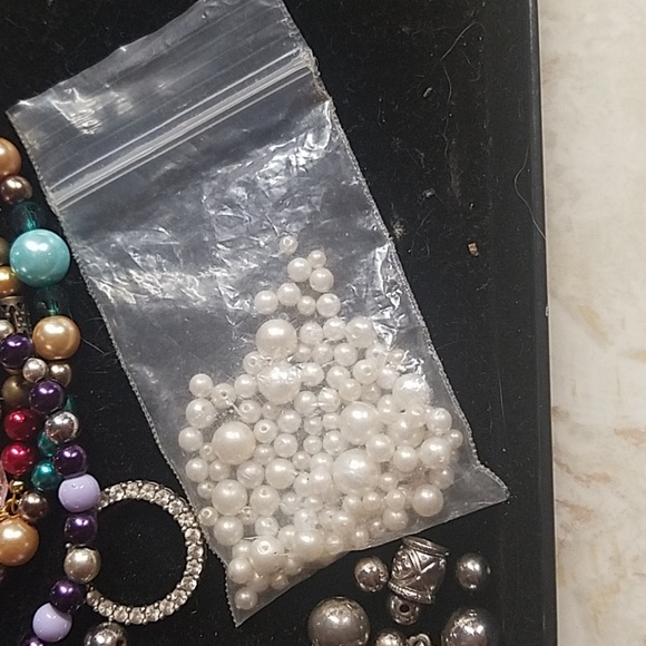 Welcome charmers!! - Picture 2 of 3